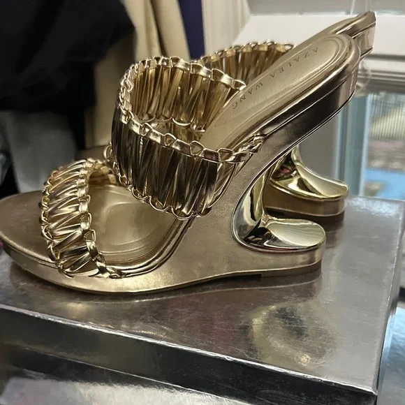 AKIRA Gold Women's Sandals - Picture 4 of 5